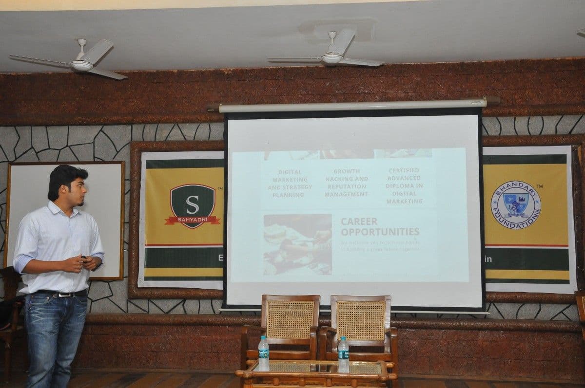 Best Youngest Digital Marketing Teacher in India